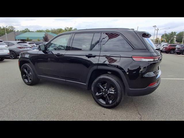 Used 2025 Jeep Grand Cherokee Limited 4x4 For Sale in East Hanover, NJ