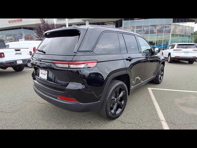 Used 2025 Jeep Grand Cherokee Limited 4x4 For Sale in East Hanover, NJ