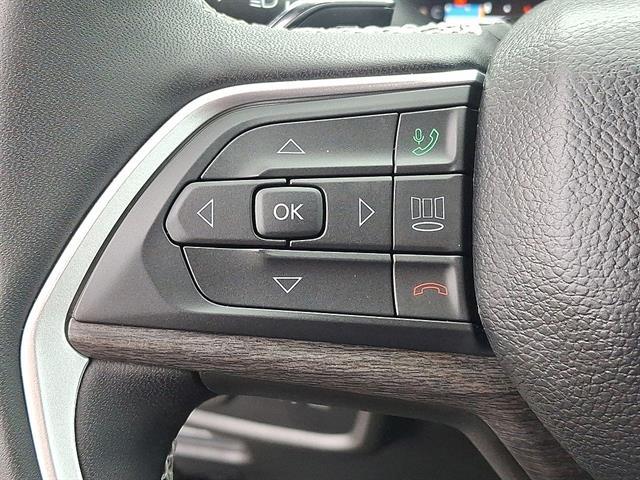 Used 2025 Jeep Grand Cherokee Limited 4x4 For Sale in East Hanover, NJ