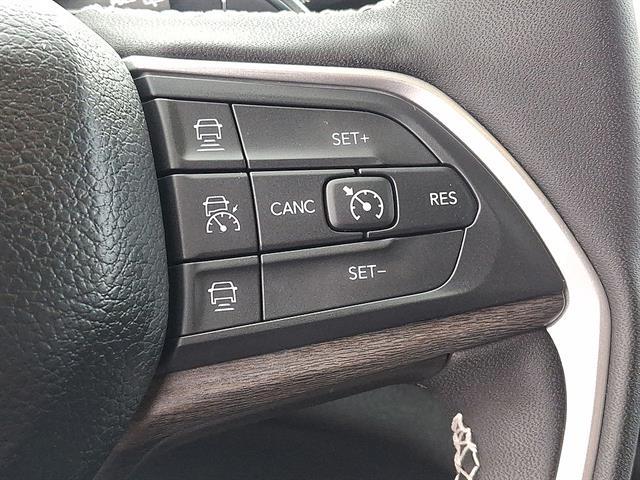 Used 2025 Jeep Grand Cherokee Limited 4x4 For Sale in East Hanover, NJ