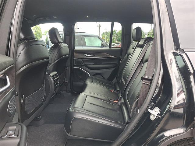 Used 2025 Jeep Grand Cherokee Limited 4x4 For Sale in East Hanover, NJ