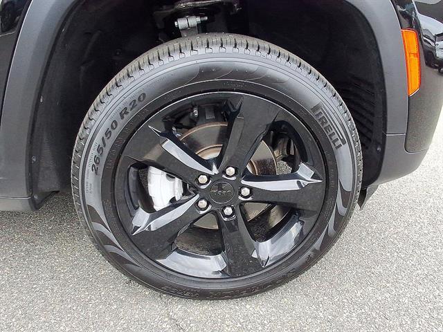 Used 2025 Jeep Grand Cherokee Limited 4x4 For Sale in East Hanover, NJ