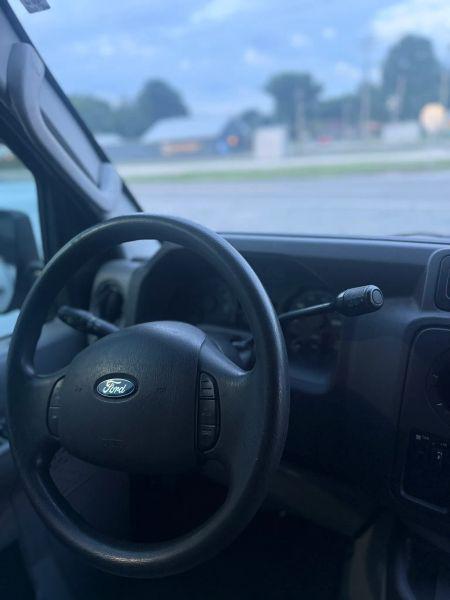 2011 Ford E-150 Base