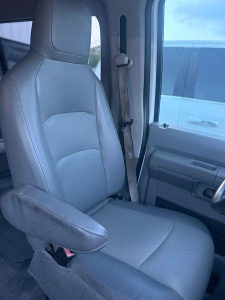 2011 Ford E-150 Base