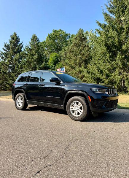 2023 Jeep Grand Cherokee Laredo 4x4 for sale in Grand Rapids, MI