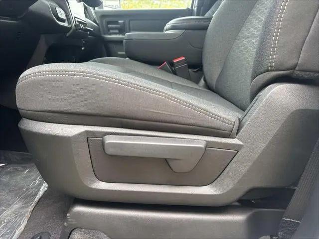 2026 Ram 3500 Tradesman Crew Cab 4x4 8 Box