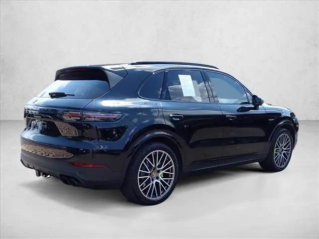 2023 Porsche Cayenne E-Hybrid Platinum Edition