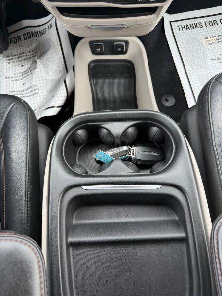 2020 Chrysler Pacifica Touring L