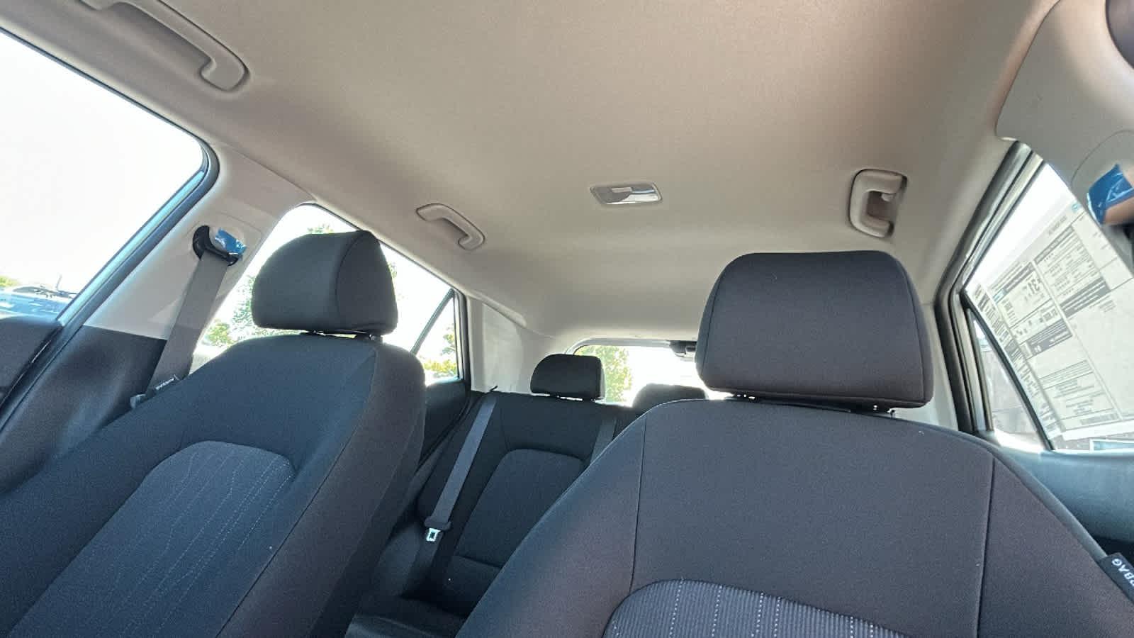 New 2026 Shimmering Silver Hyundai SE image 41