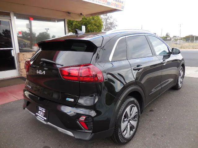 2022 Kia Niro LX
