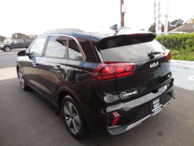 2022 Kia Niro LX
