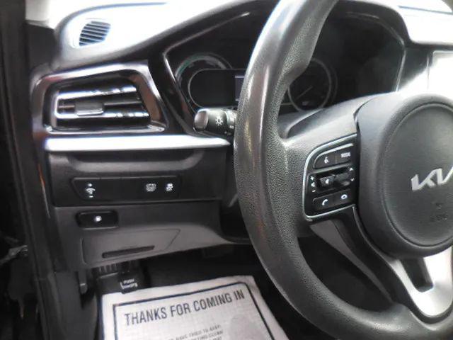 2022 Kia Niro LX