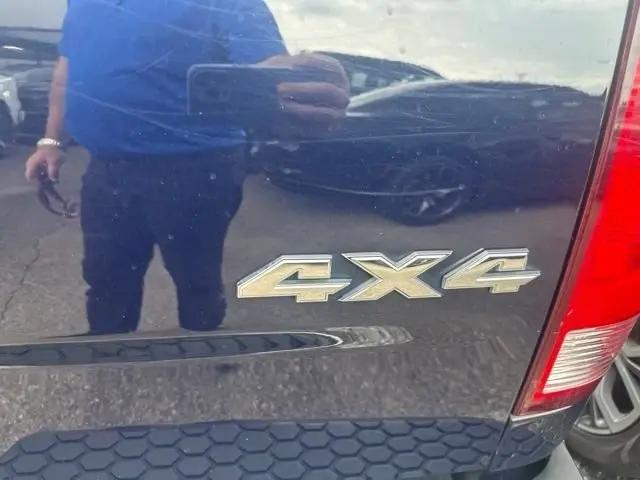 2017 Ram 1500 Tradesman Crew Cab 4x4 5'7" Box