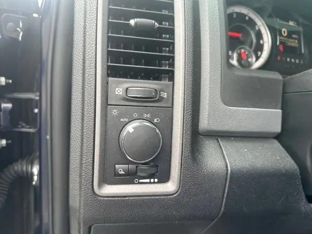 2017 Ram 1500 Tradesman Crew Cab 4x4 5'7" Box