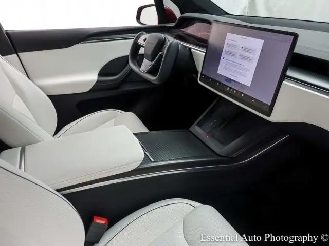2022 Tesla Model X Plaid Tri Motor All-Wheel Drive