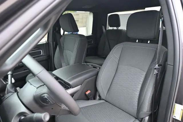 2026 Ram 2500 Big Horn Crew Cab 4x4 64 Box