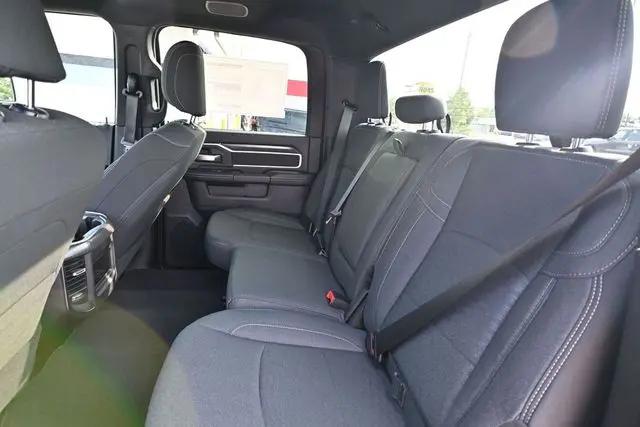 2026 Ram 2500 Big Horn Crew Cab 4x4 64 Box