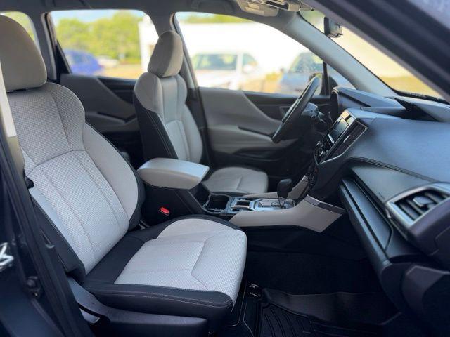 2023 Subaru Forester Base