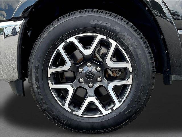 2025 Ram 1500 Laramie Crew Cab 4x4 5'7" Box