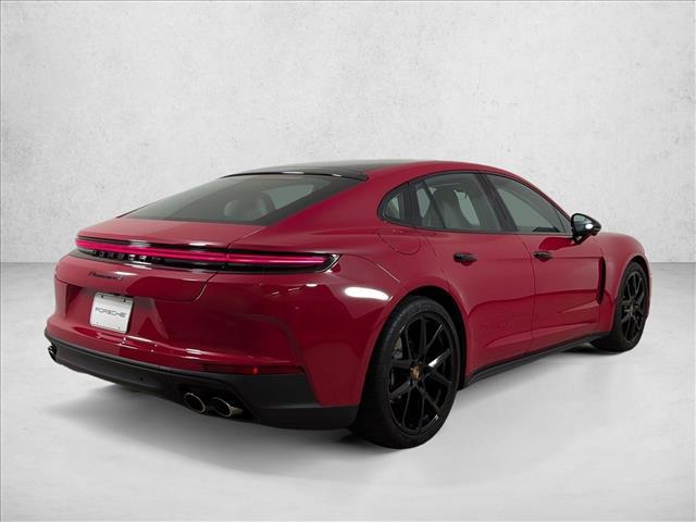 2026 Porsche Panamera 4