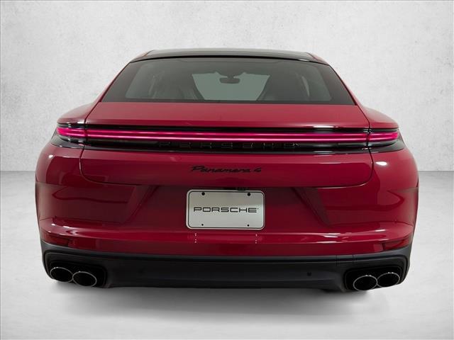 2026 Porsche Panamera 4