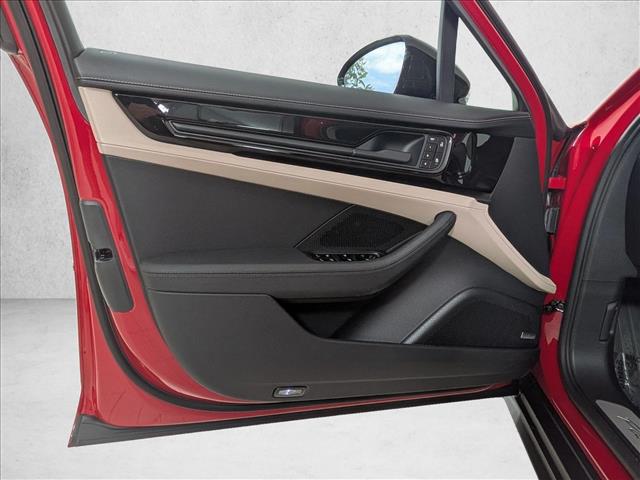 2026 Porsche Panamera 4