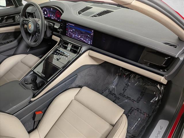 2026 Porsche Panamera 4