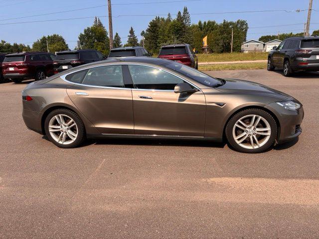 2015 Tesla Model S 70D