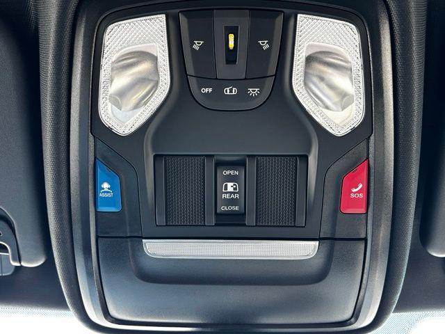 2026 Ram 1500 Express Crew Cab 4x4 57 Box