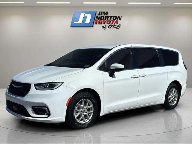 2023 Chrysler Pacifica Touring L for sale in Oklahoma City, OK