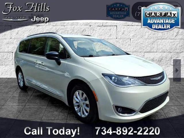 2017 Chrysler Pacifica Touring-L for sale in Plymouth, MI