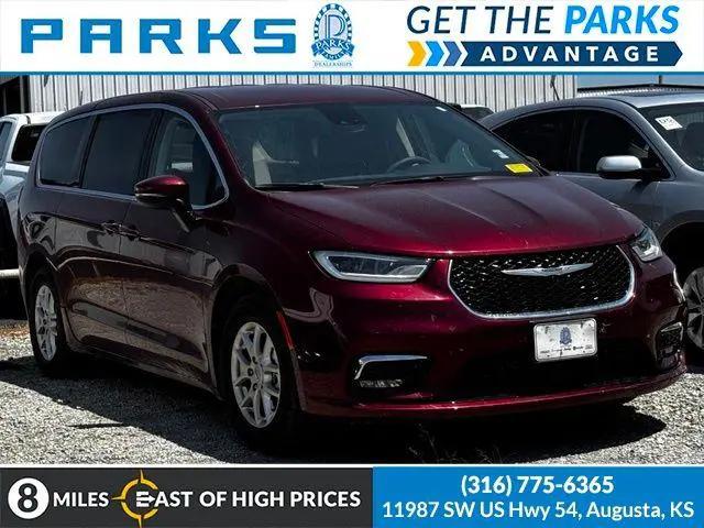2023 Chrysler Pacifica Touring L for sale in Augusta, KS