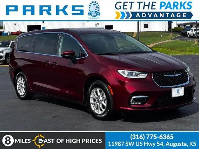 2023 Chrysler Pacifica Touring L for sale in Augusta, KS