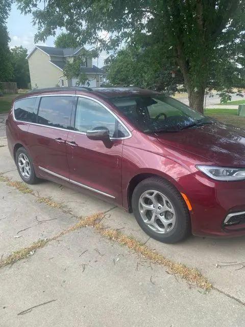 2022 Chrysler Pacifica Limited for sale in Lansing, MI