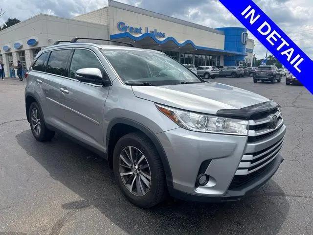 2019 Toyota Highlander XLE for sale in Akron, OH