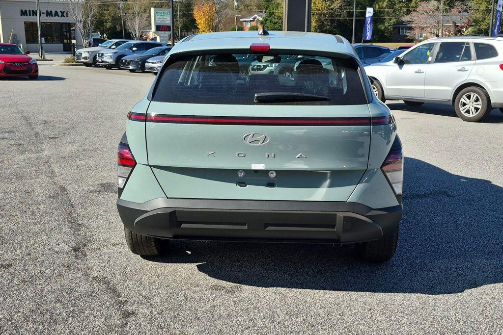 New 2027  HYUNDAI SE FWD image 7