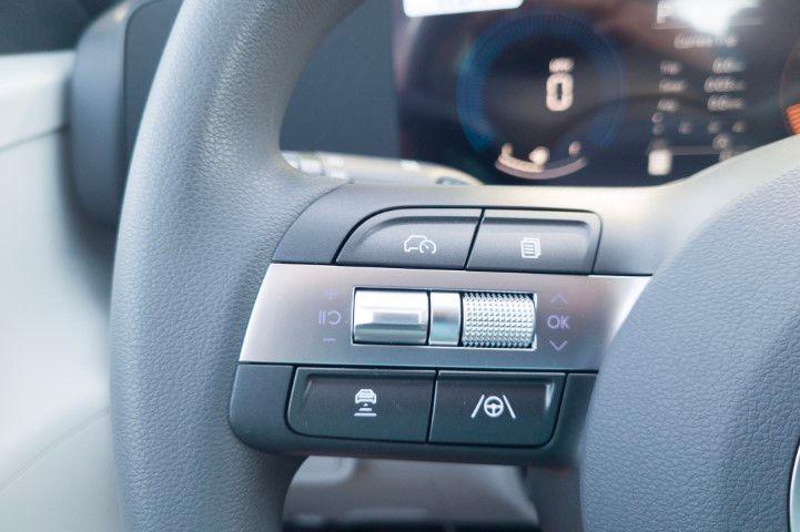 New 2027  HYUNDAI SE FWD image 26