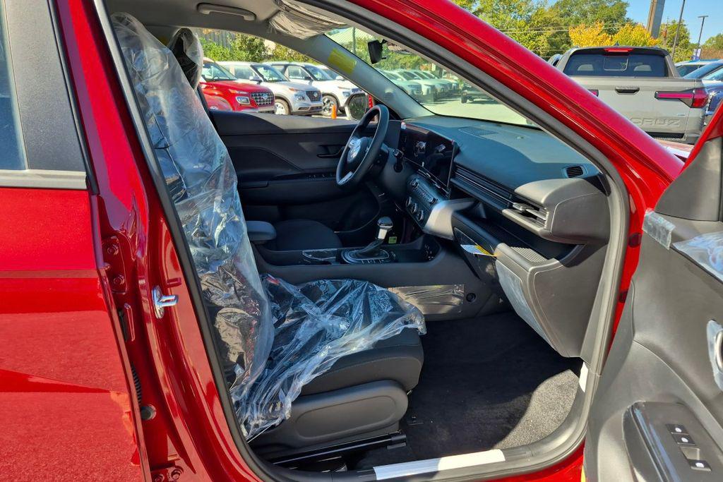New 2027  HYUNDAI SE FWD image 19