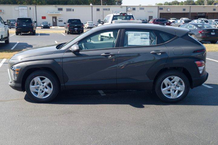 New 2027 Gray Hyundai SE FWD image 9