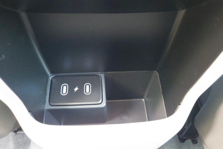 New 2027 Gray Hyundai SE FWD image 19
