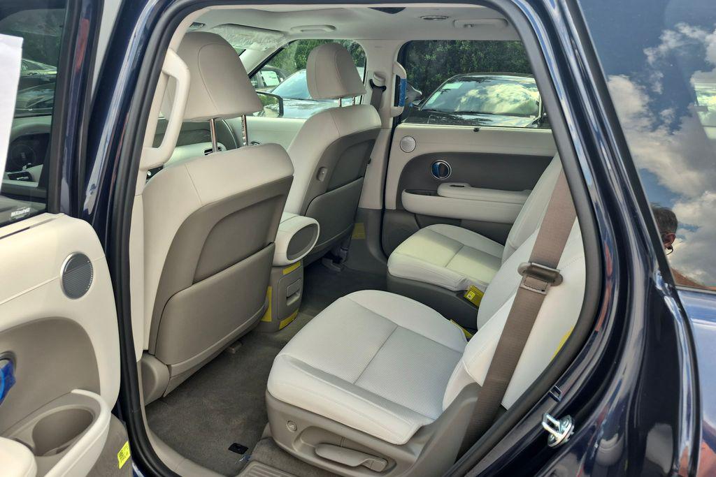 New 2027 Blue Hyundai Blue SEL Premium 7P image 17