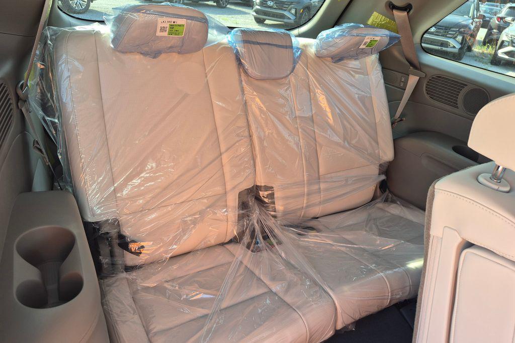 New 2027 Black HYUNDAI Blue SEL Premium 8P image 22