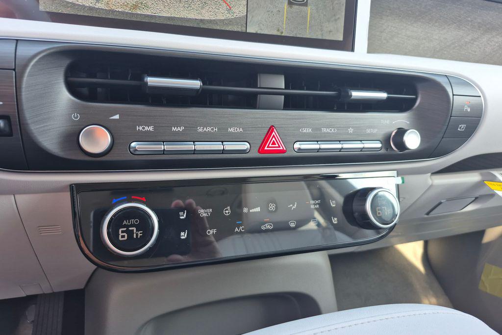 New 2027 Black HYUNDAI Blue SEL Premium 8P image 30