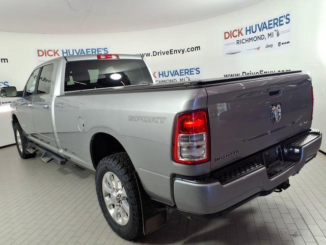 2022 Ram 3500 Big Horn Crew Cab 4x4 8' Box