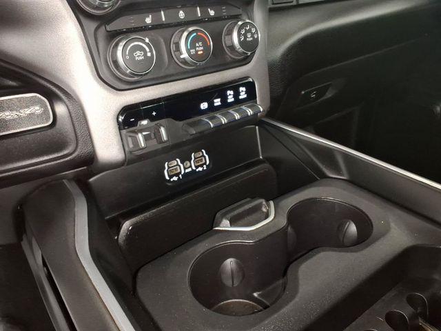 2022 Ram 3500 Big Horn Crew Cab 4x4 8' Box
