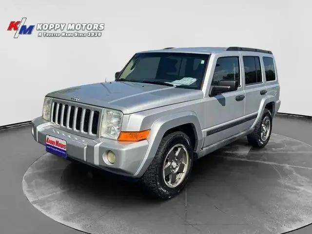 2006 Jeep Commander Base for sale in Forest Lake, MN