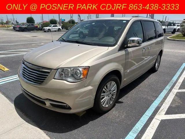 2015 Chrysler Town & Country Limited Platinum for sale in Davenport, FL