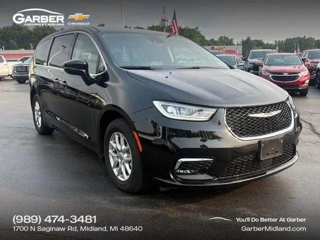 2024 Chrysler Pacifica Touring L for sale in Midland, MI