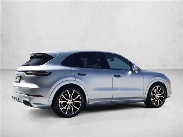 2023 Porsche Cayenne Turbo