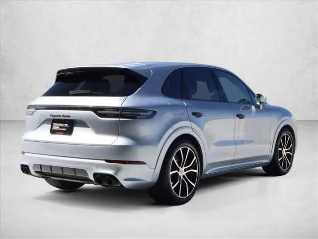 2023 Porsche Cayenne Turbo